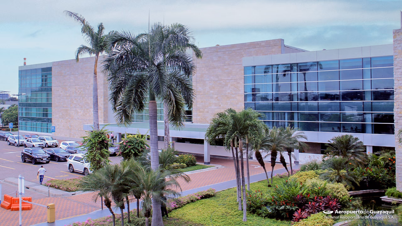 ¿Qué trabajo hay en los aeropuertos?