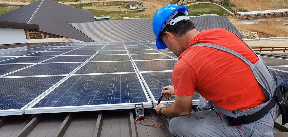 ¿Cuánto ganan los técnicos solares en Estados Unidos?