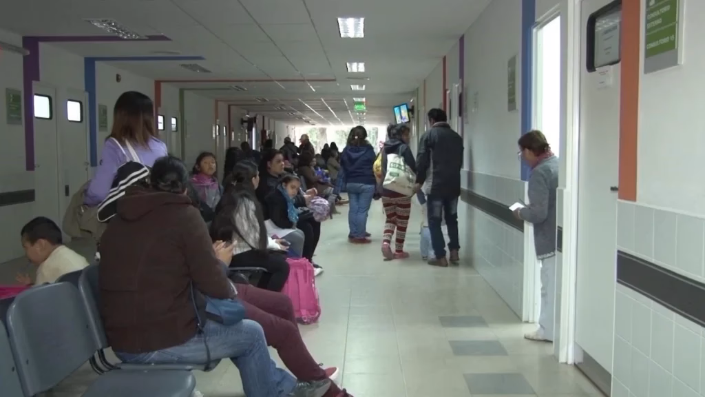 ¿Los hospitales en Argentina son gratuitos?