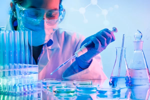 ¿Puedo trabajar en un laboratorio de química sin un título?