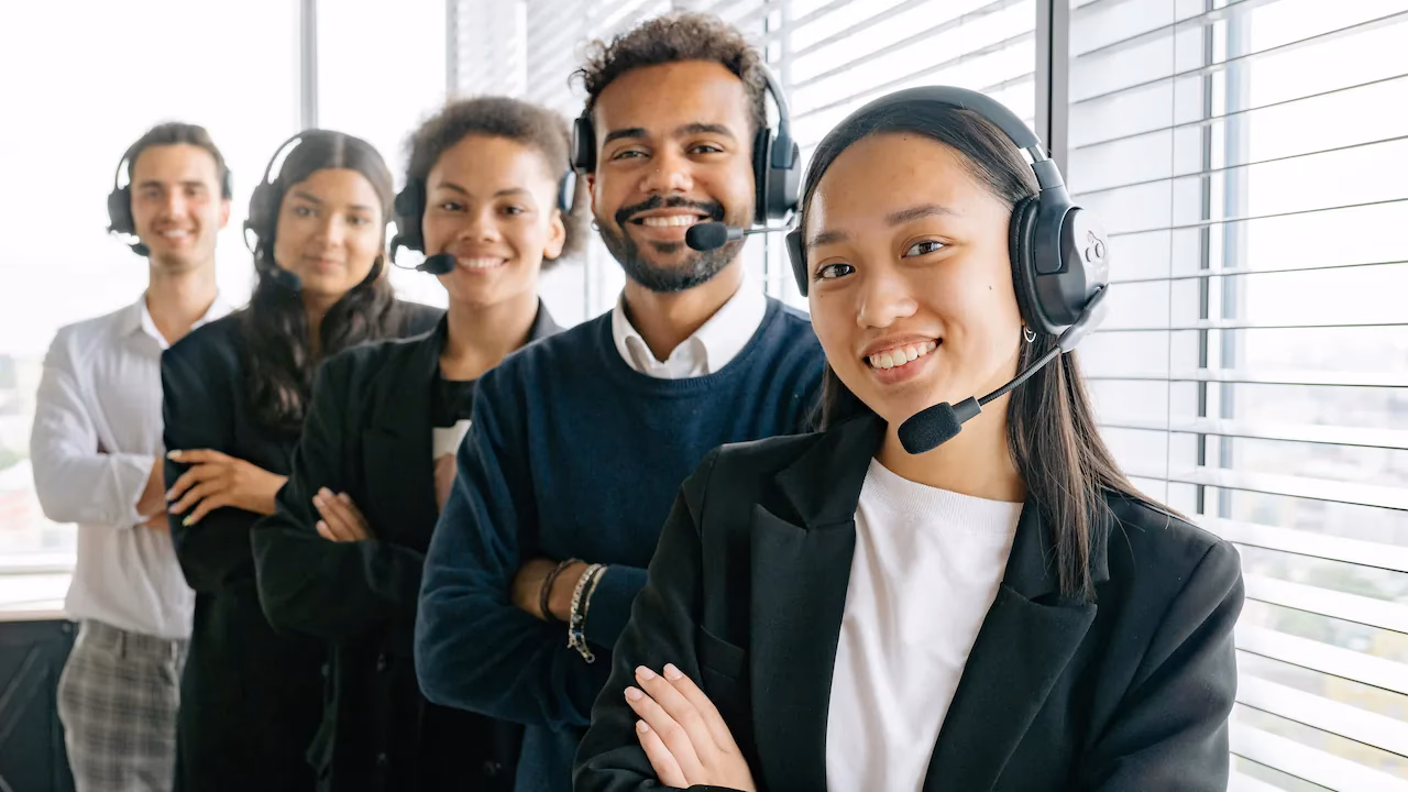 ¿Qué trabajo se hace en un call center?
