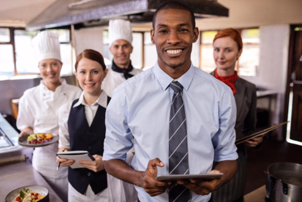 ¿Cuánto cobra un cocinero en Tenerife?