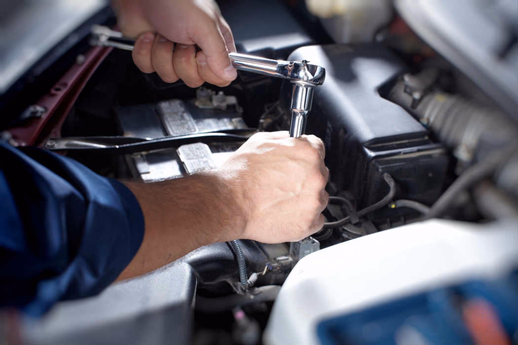 ¿Cuánto gana un trabajador de mecánico automotriz?