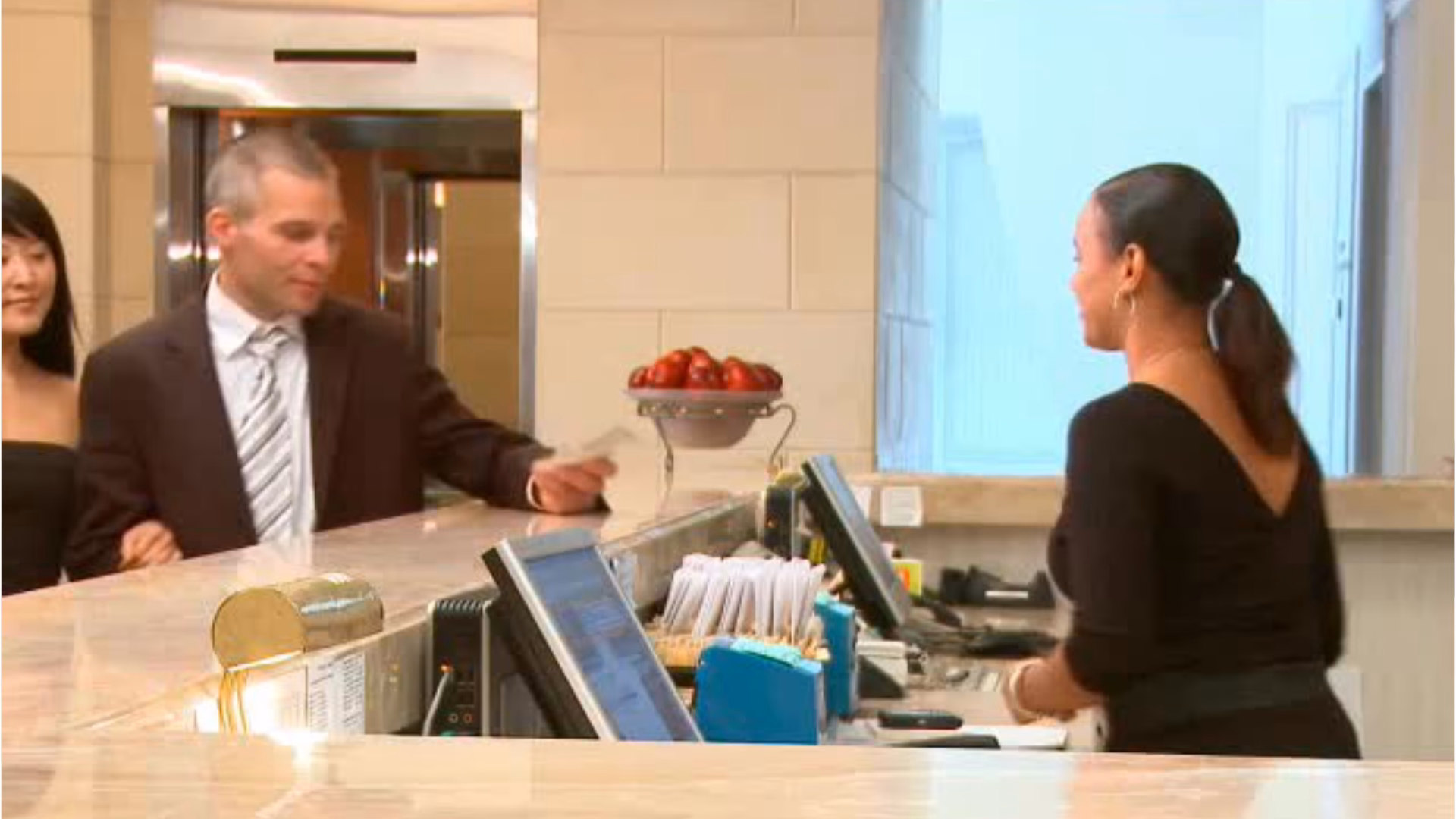 What degree to be a hotel General Manager?