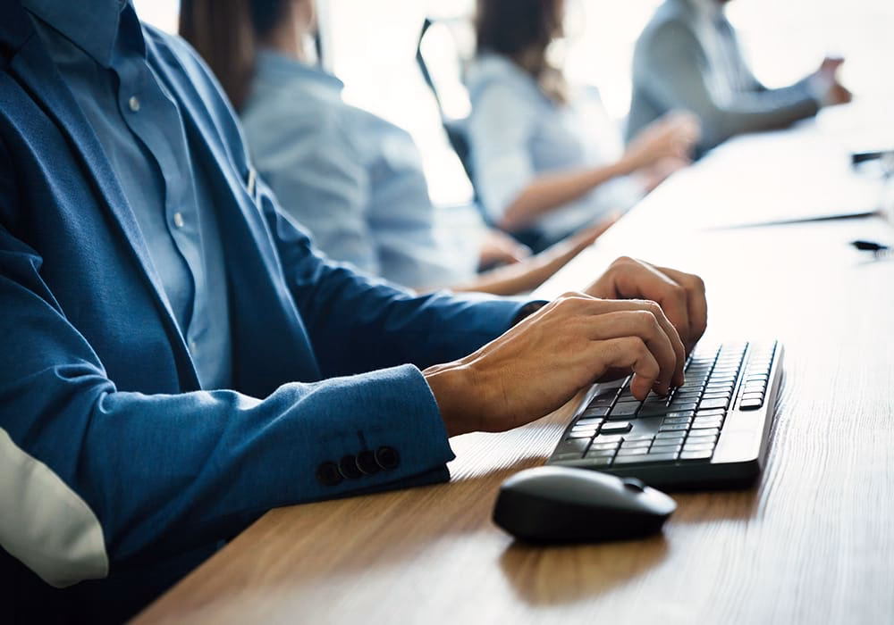 ¿Cuáles son las ventajas de las TIC para una empresa?